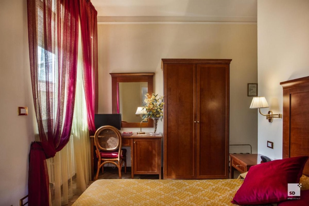 Room image 2