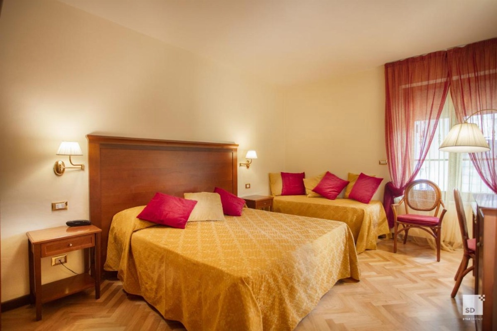 Room image 5