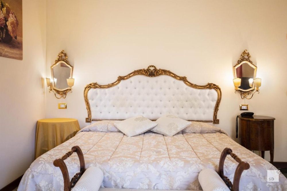Room image 3